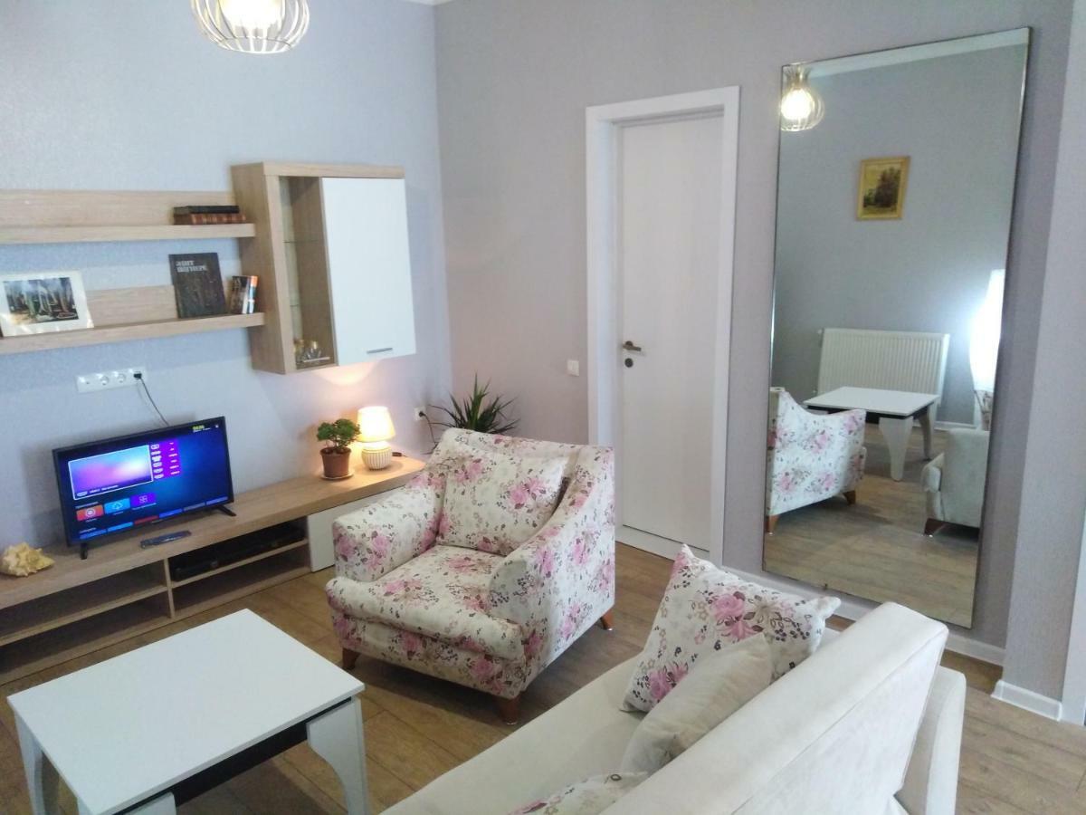 Mtatsminda Apartment Tbilisi Ngoại thất bức ảnh